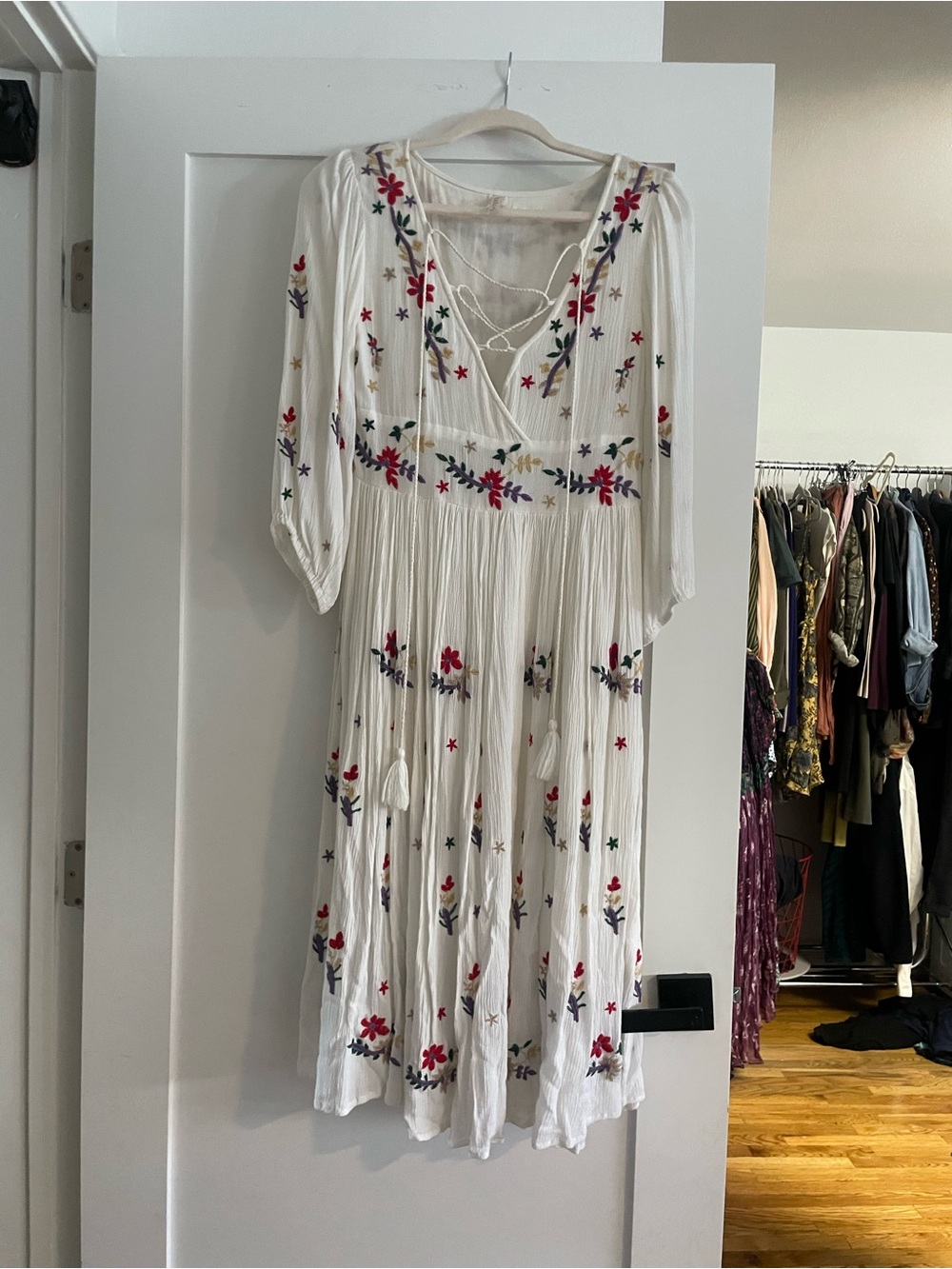 RAGA White Floral Embroidered Boho Dress with Lace-Up Bust 🤍🌱🪻🌹🌿🌷🌺🌻🤍